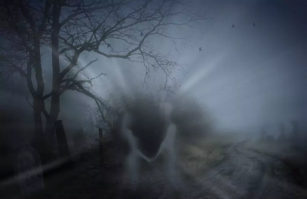 Fantômes dans un cimetière